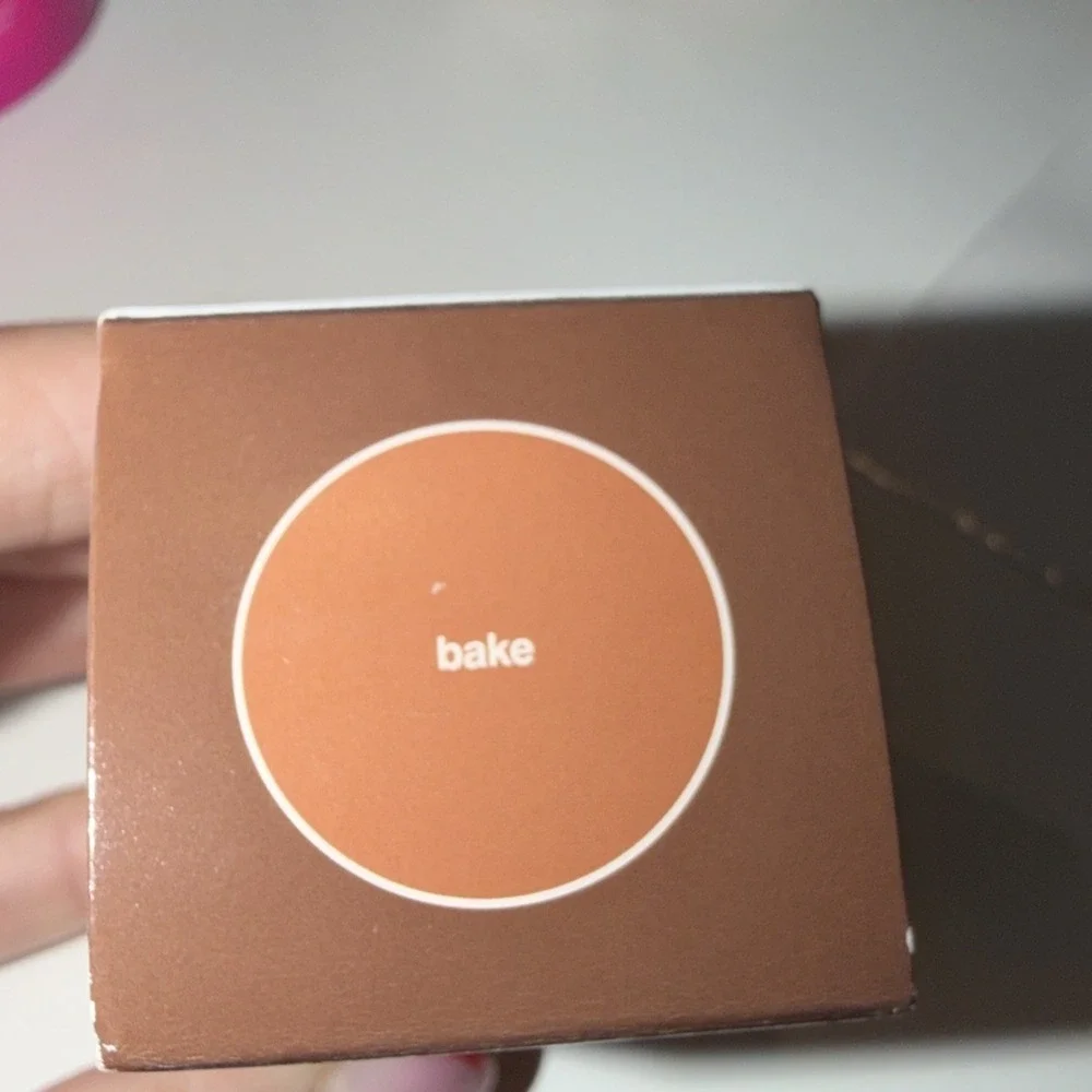 Rhode Pocket Bronzer In Bake